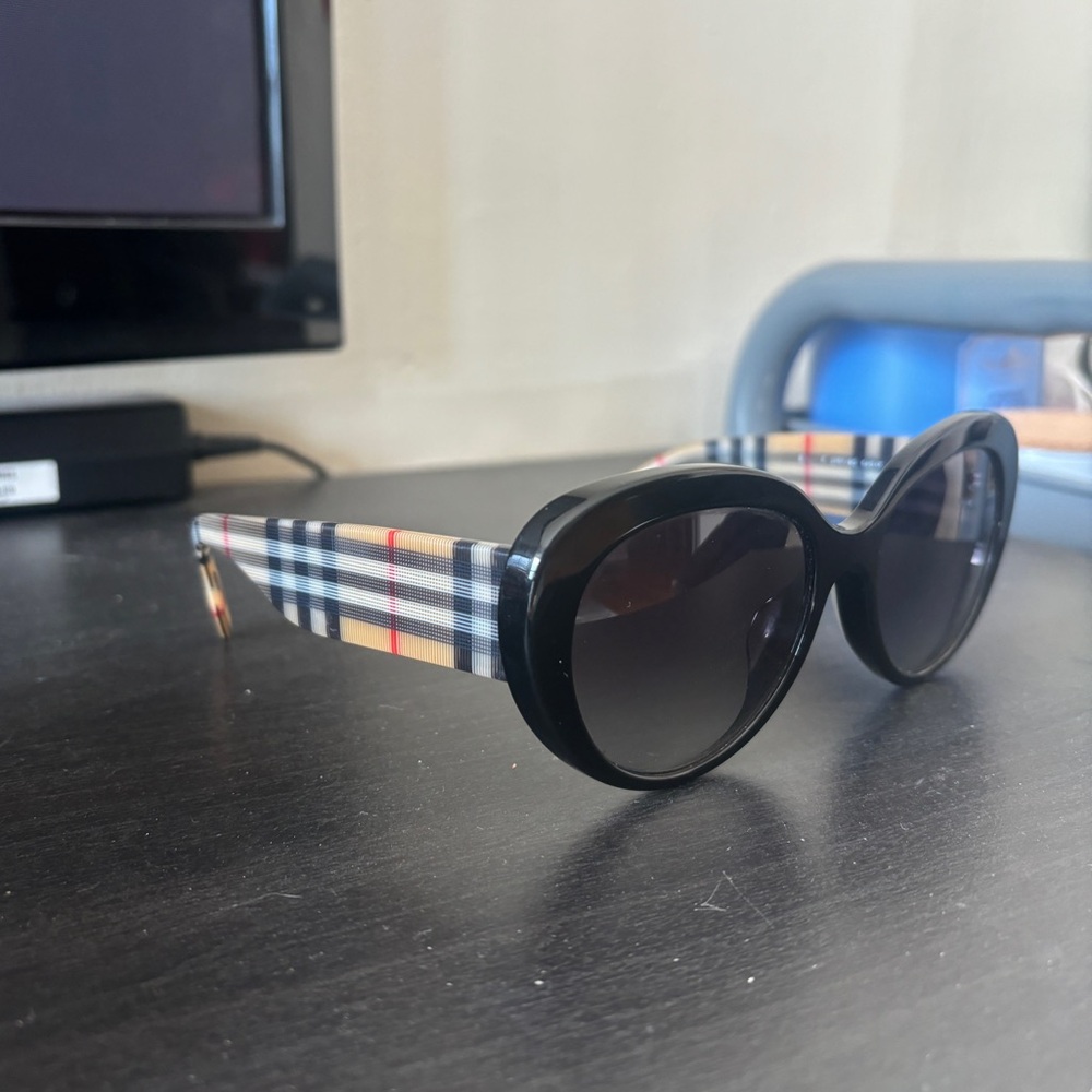 Burberry check Cat Eye Sunglasses